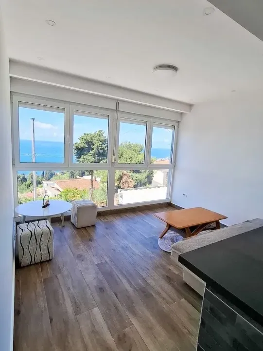 Prodaja, jednosoban stan, 50m², Pinješ, Ulcinj