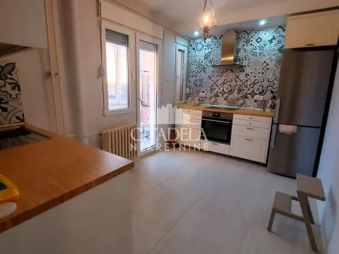 Prodaja, dvosoban stan, 79m², Vračar Centar, Vračar Sve Podlokacije - image 5