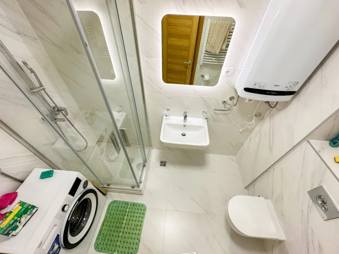 Izdavanje, dvosoban stan, 72m², City Kvart, Podgorica