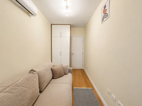 Rent, three bedroom apartment, 95m², City Kvart, Podgorica - image 9
