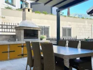 Prodaja, trosoban stan, 85m², Dobrota, Kotor - image 1