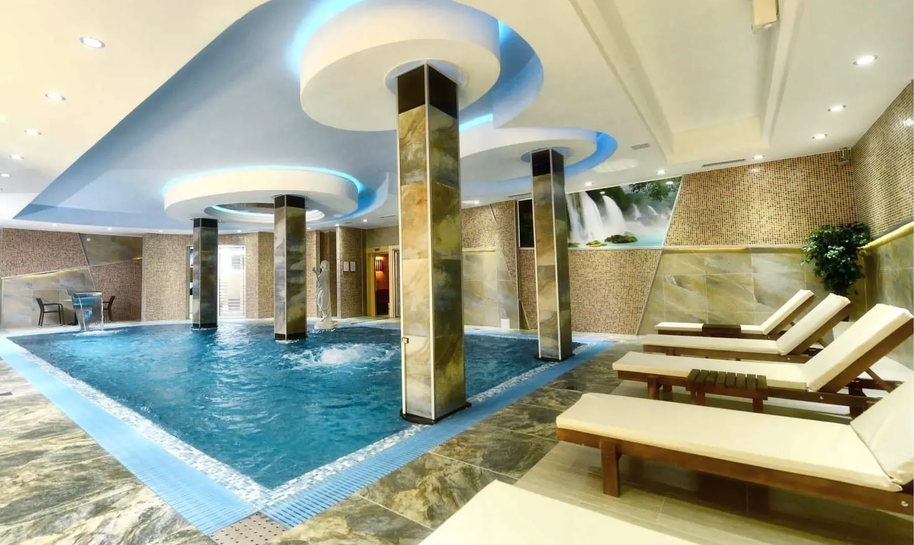 Prodaja, ugostiteljski objekat, 7500m², Centar, Zlatibor