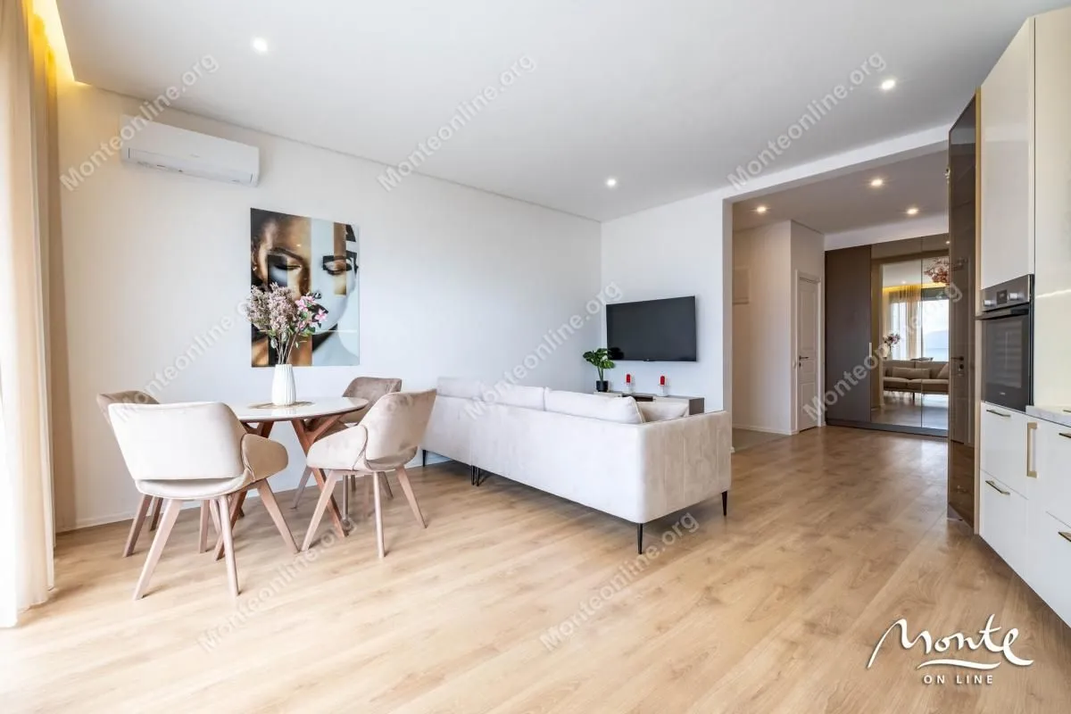 Prodaja, dvosoban stan, 76m², Tivat, Crna Gora