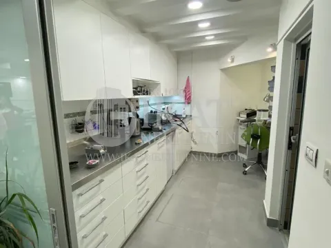 Prodaja, jednosoban stan, 66m², Vračar Hram, Vračar Sve Podlokacije - image 5