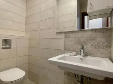 Izdavanje, dvosoban stan, 77m², Tivat, Crna Gora - image 3