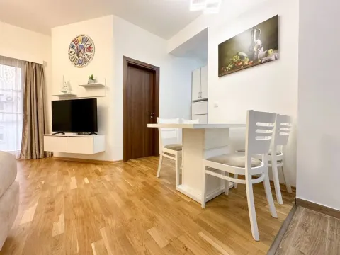 Izdavanje, dvosoban stan, 68m², Velji Vinogradi, Budva - image 5