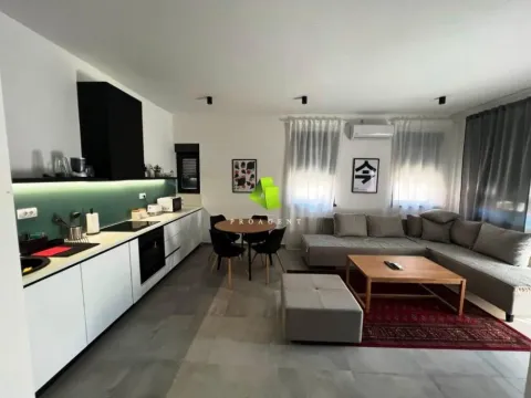 Stan in Medijana