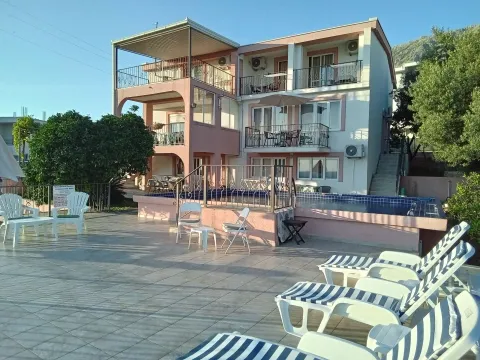 Sale, house, 170m², Dobra Voda, Budva - image 1