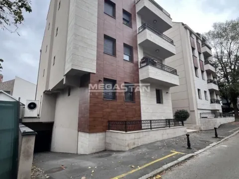 Prodaja, četvorosoban stan, 106m², Lekino Brdo, Voždovac Sve Podlokacije