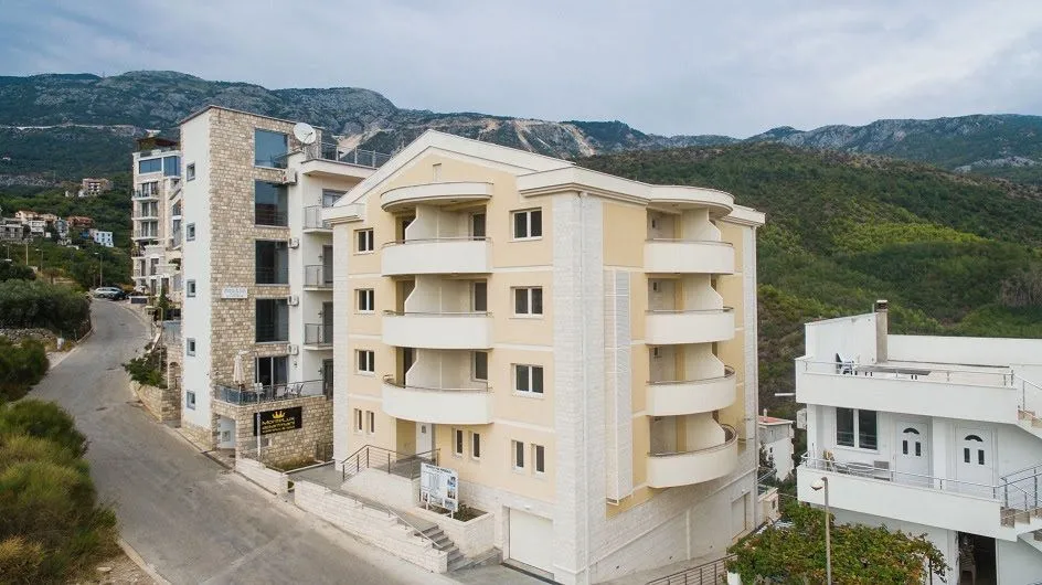 Sale, two bedroom apartment, 105m², Bečići, Budva