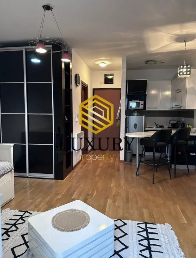 Izdavanje, garsonjera, 27m², City Kvart, Podgorica