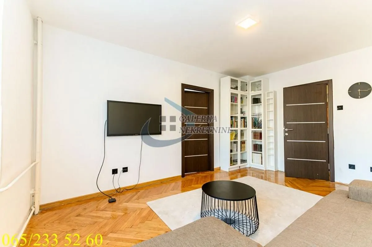 Prodaja, trosoban stan, 68m², Stari Grad, Beograd
