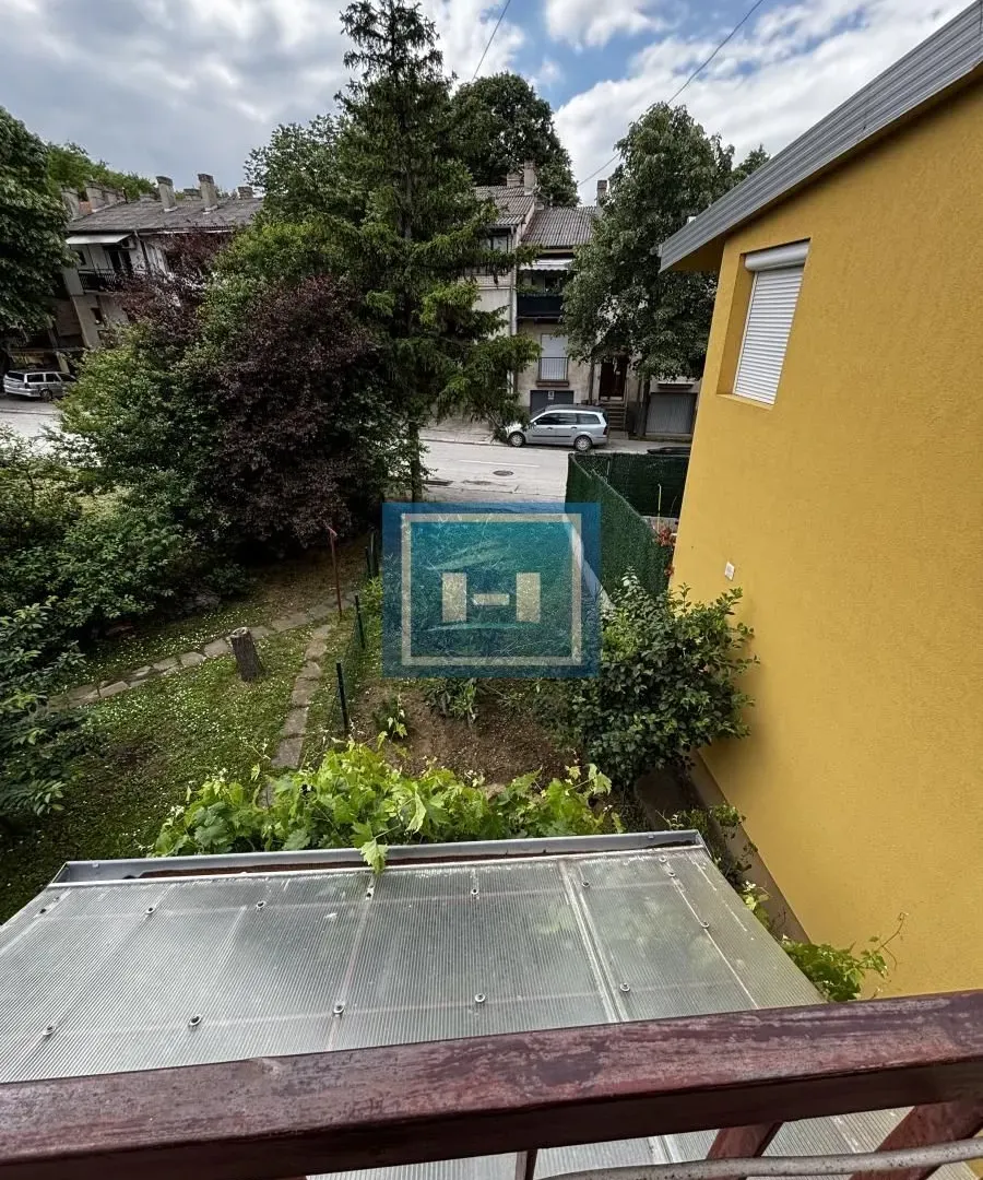 Prodaja, četvorosoban stan, 102m², Strelište, Jagodina