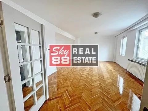 Sale, four bedroom apartment, 144m², Vračar Hram, Vračar Sve Podlokacije