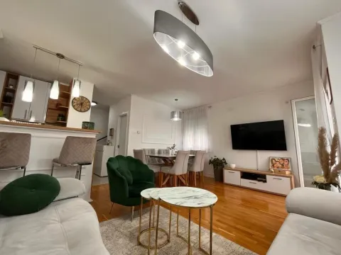 Prodaja, stan, 100m², Novo naselje, Novi Sad - image 5