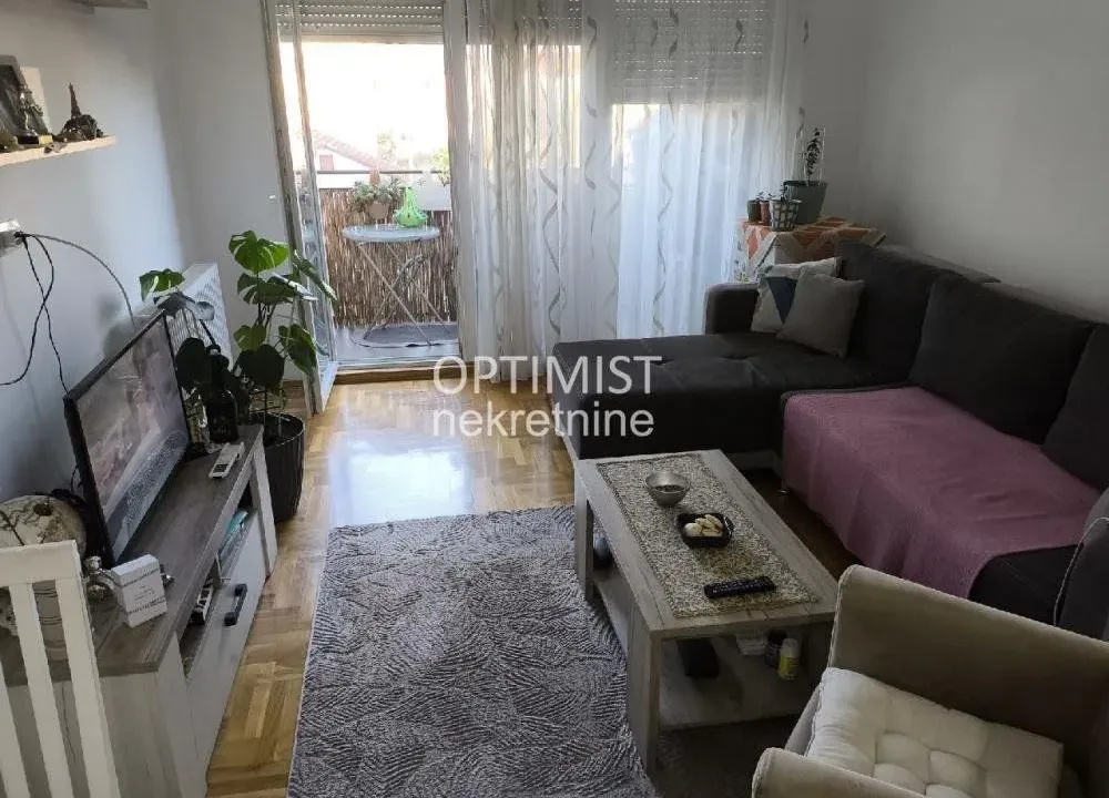Prodaja, dvosoban stan, 45m², Ledine, Beograd