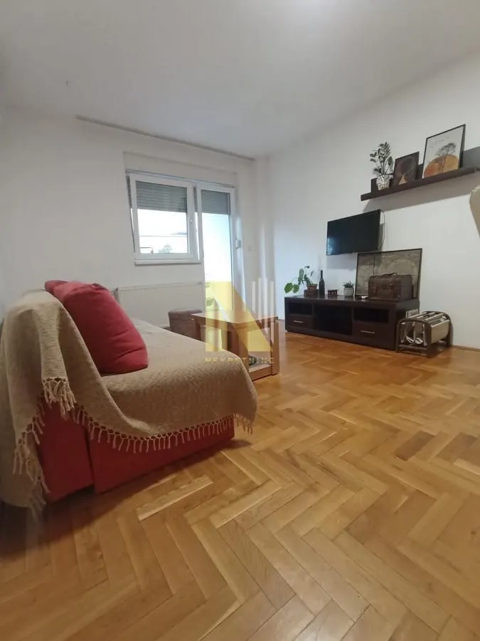 Izdavanje, dvosoban stan, 60m², Banatić, Novi Sad Sve Podlokacije