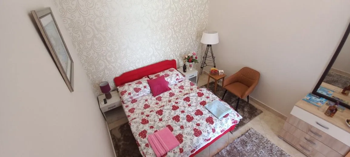 Rent, one bedroom apartment, 25m², Igalo, Herceg Novi
