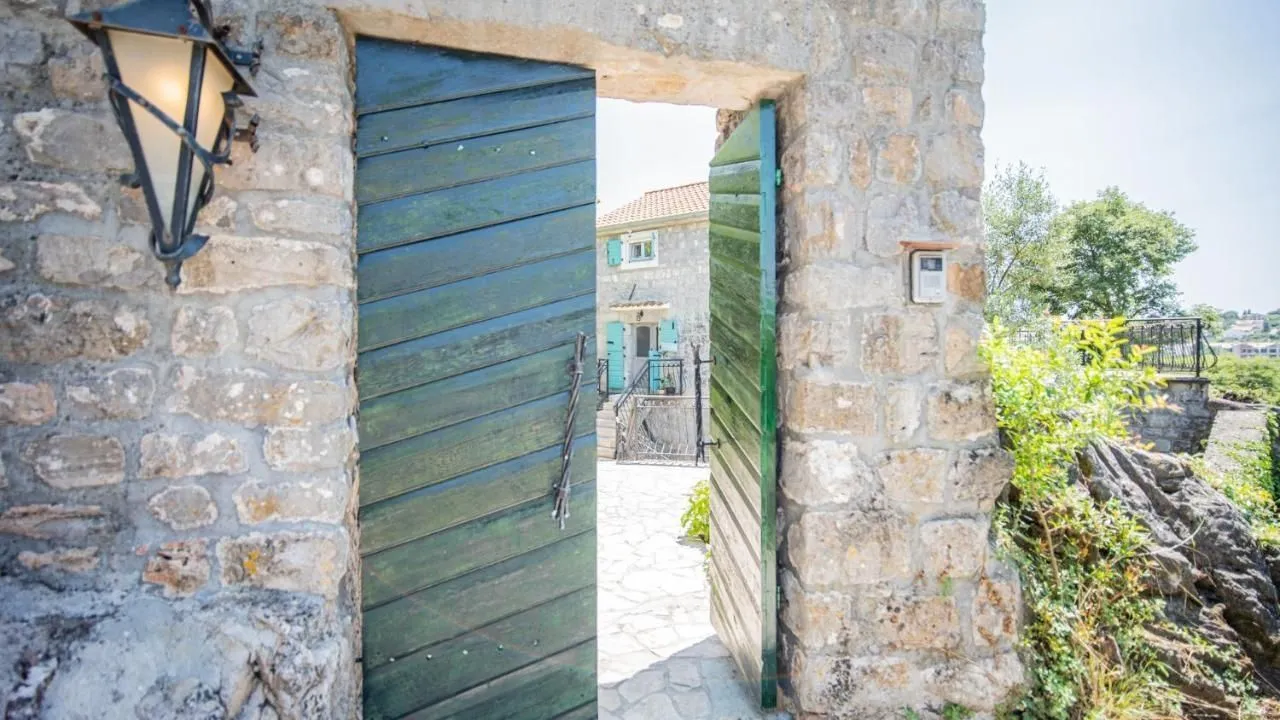 Sale, house, 150m², Luštica, Tivat