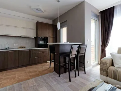 Sale, three bedroom apartment, 140m², Donja Lastva, Tivat - image 5