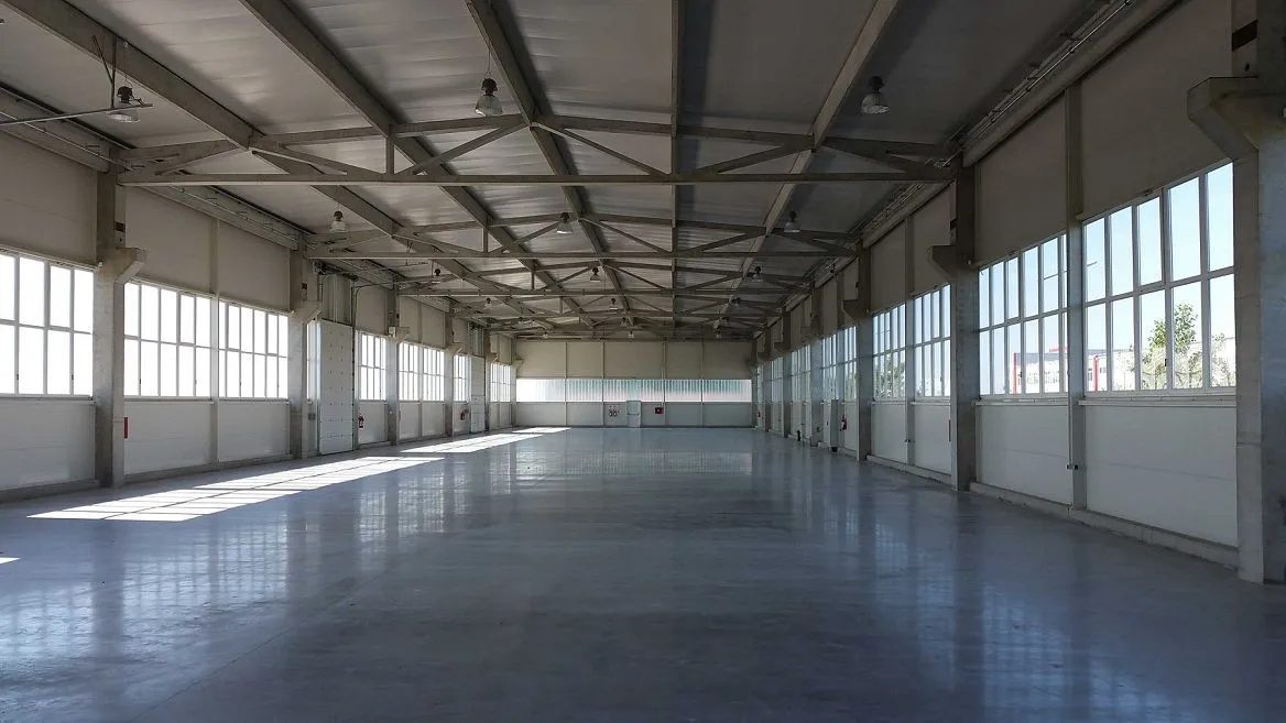 Sale, office space, 1700m², Krnješevci, Stara Pazova