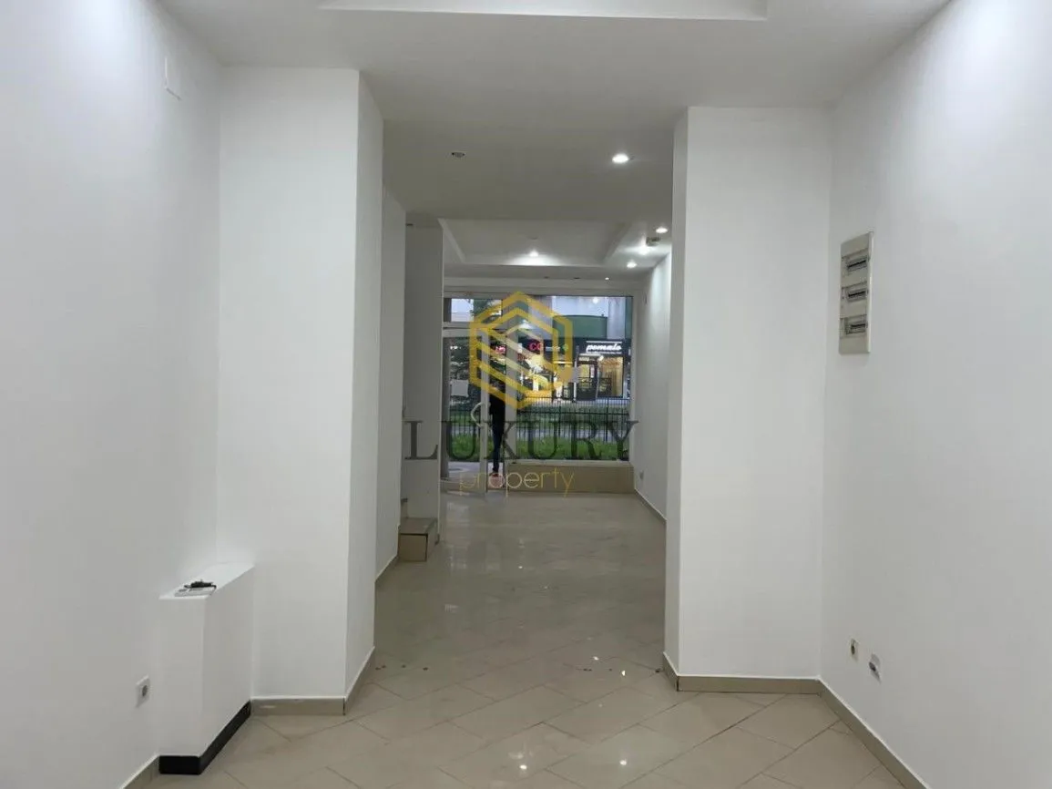 Rent, office space, 80m², Stari Aerodrom, Podgorica