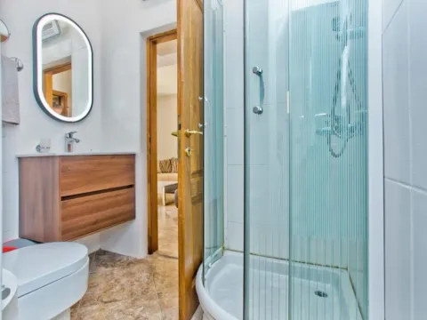 Prodaja, kuća, 200m², Muo, Kotor - image 9