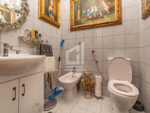 Izdavanje, kuća, 360m², Gorica C, Podgorica - image 11