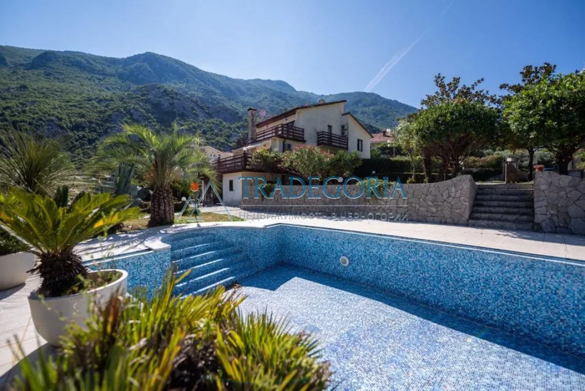 Prodaja, kuća, 400m², Kotor, Crna Gora