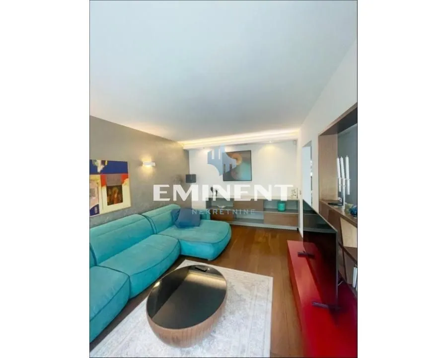 Izdavanje, trosoban stan, 82m², Novi Beograd Sve Podlokacije, Beograd