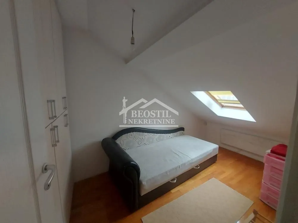Prodaja, trosoban stan, 85m², Vračar Hram, Vračar Sve Podlokacije