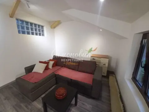 Izdavanje, kuća, 50m², Mali Mokri Lug, Zvezdara Sve Podlokacije - image 3