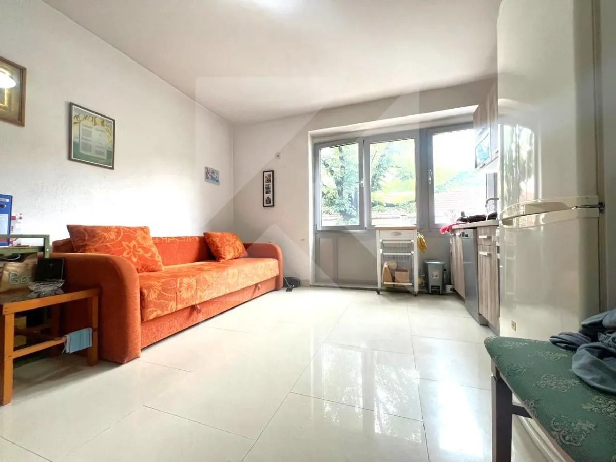 Izdavanje, poslovni prostor, 20m², Centar, Podgorica