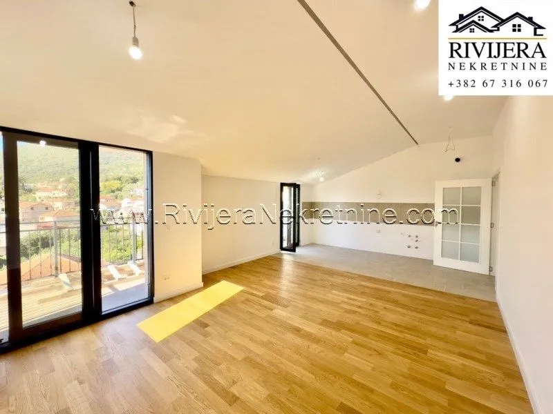 Prodaja, trosoban stan, 107m², Bijela, Herceg Novi