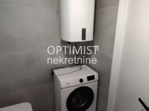 Izdavanje, trosoban stan, 59m², Južni Bulevar, Vračar Sve Podlokacije - image 9