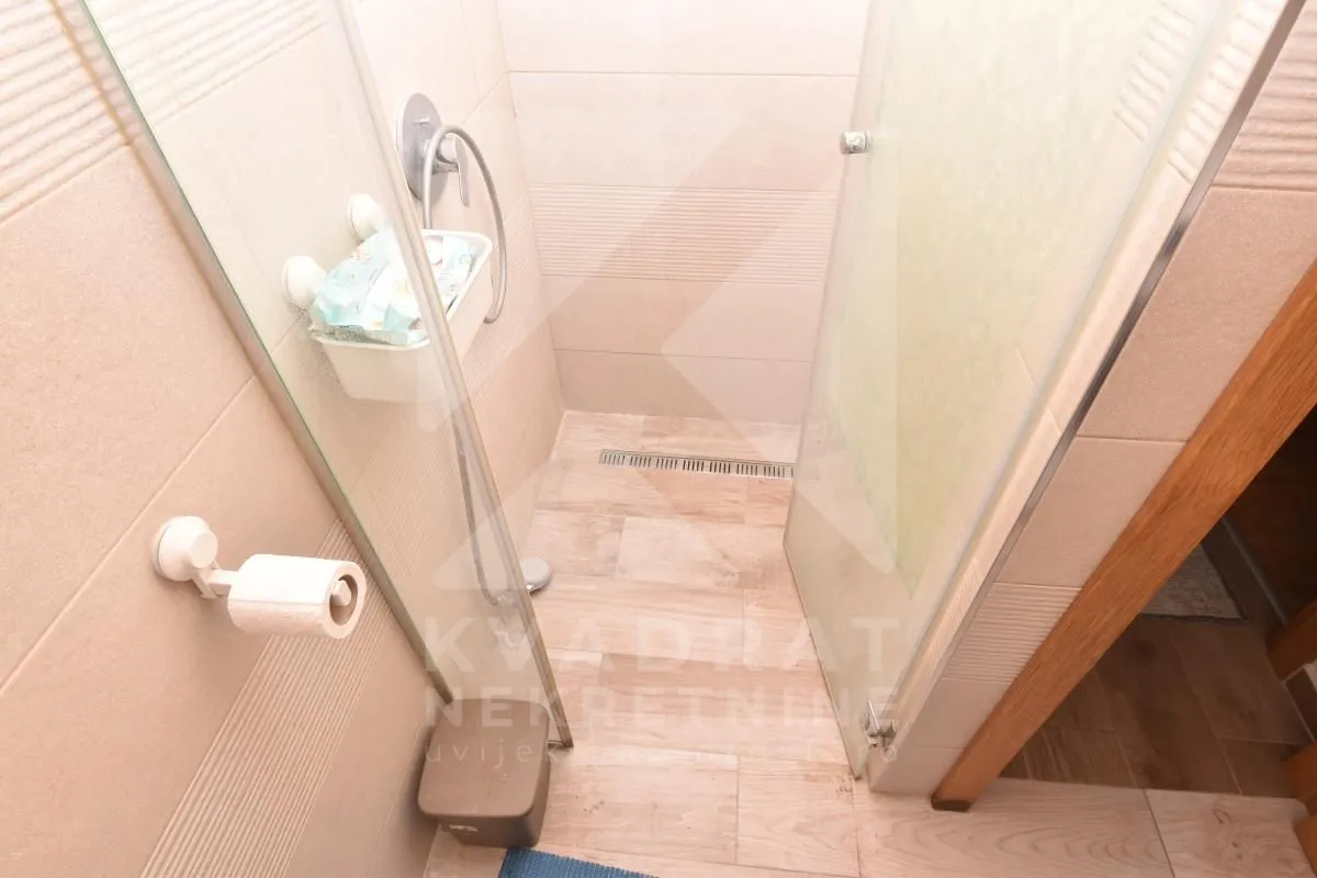 Prodaja, dvosoban stan, 65m², Ljubović, Podgorica