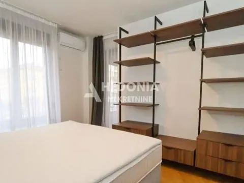Prodaja, trosoban stan, 107m², Klinički Centar, Beograd - image 10