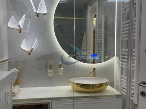 Sale, four bedroom apartment, 175m², Savski Venac, Beograd - image 10