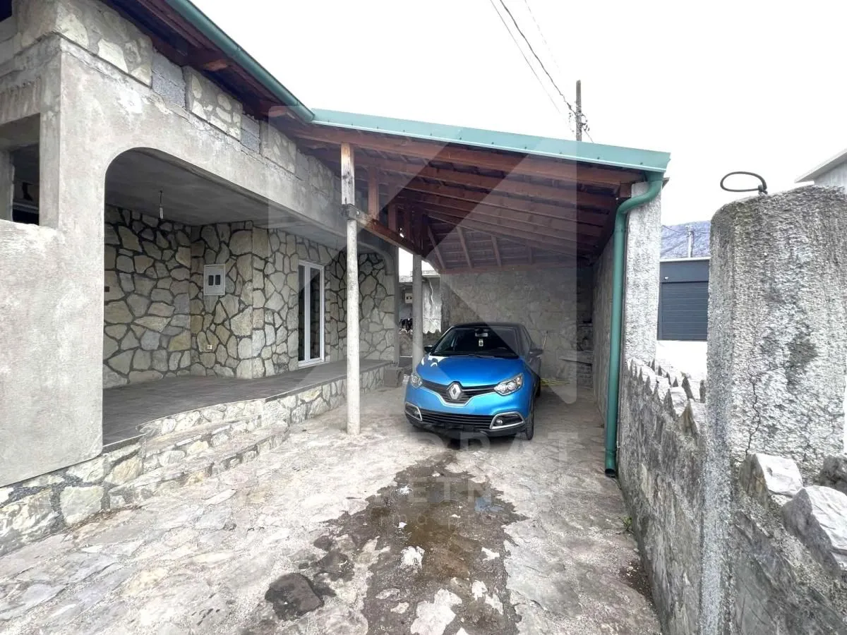 Izdavanje, kuća, 137m², Murtovina, Podgorica