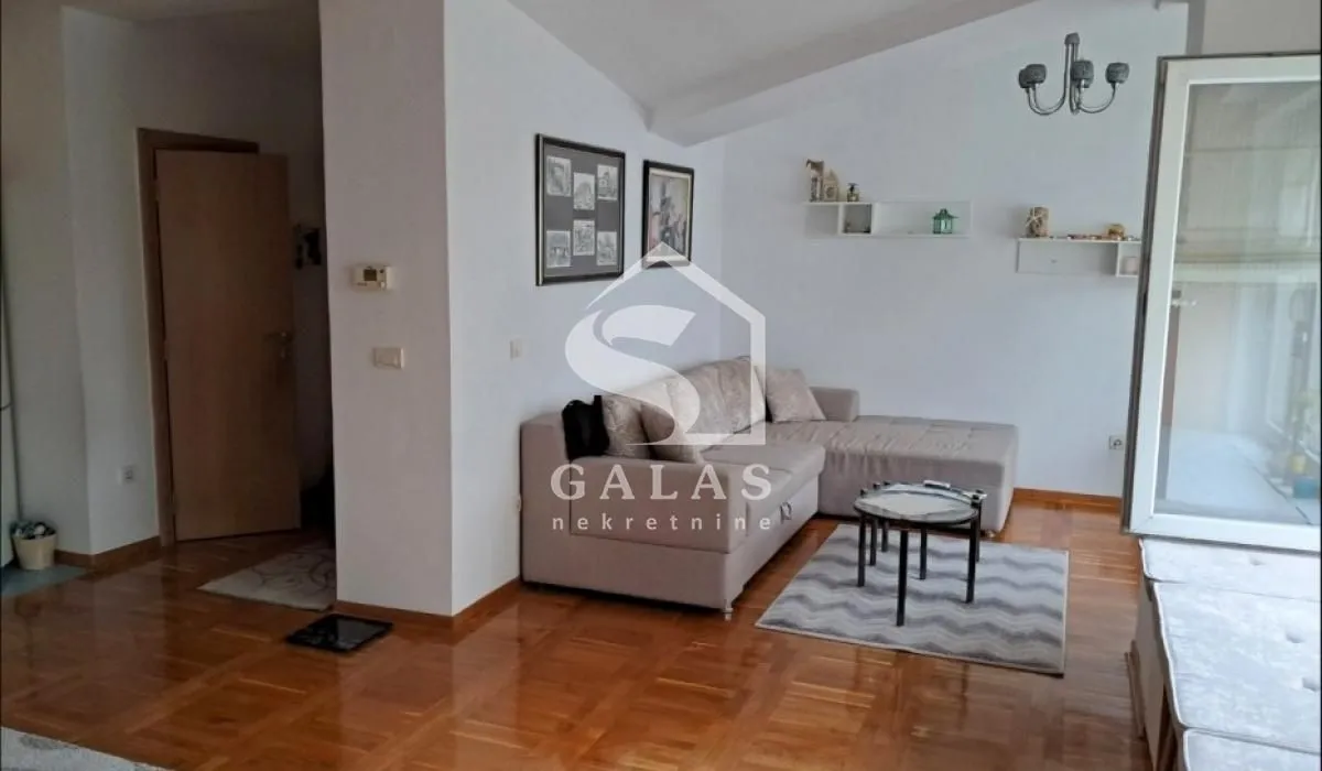 Sale, two bedroom apartment, 58m², Lisičji Potok, Beograd