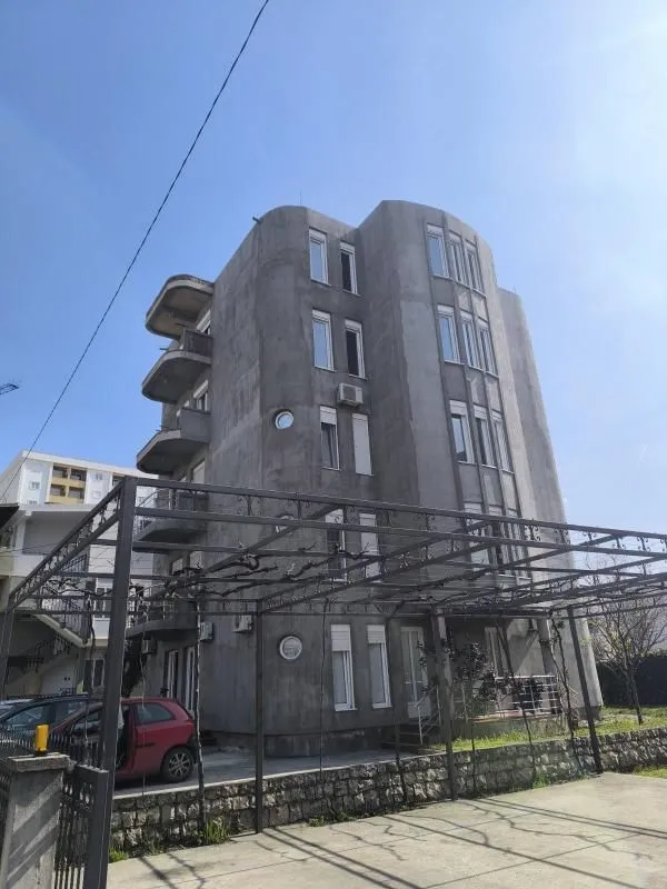 Sale, two bedroom apartment, 134m², Šušanj, Bar