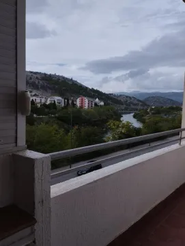 Rent, two bedroom apartment, 80m², Centar, Podgorica - image 9