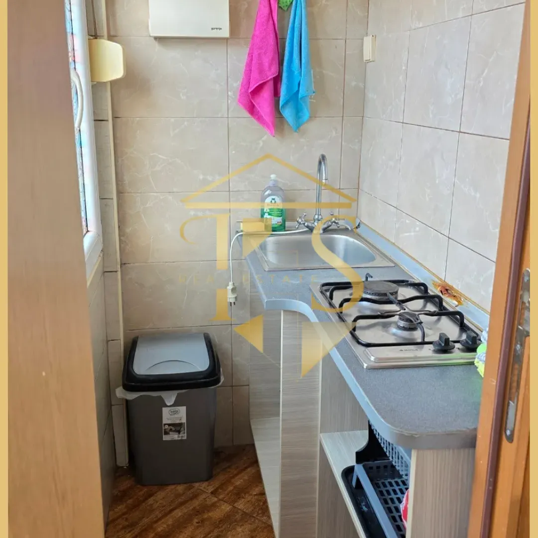 Izdavanje, trosoban stan, 120m², Seljanovo, Tivat