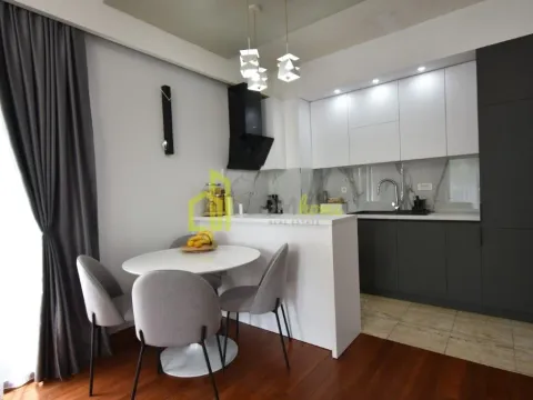 Izdavanje, dvosoban stan, 80m², Vezirov Most, Podgorica - image 4