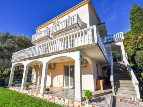 Sale, house, 288m², Budva, Crna Gora