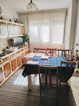 Prodaja, dvosoban stan, 53m², Zemun Kalvarija, Zemun Sve Podlokacije - image 3