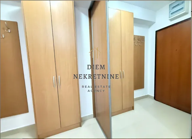 Izdavanje, jednosoban stan, 50m², Preko Morače, Podgorica