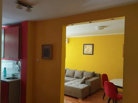 Izdavanje, trosoban stan, 62m², Lion, Zvezdara Sve Podlokacije - image 3