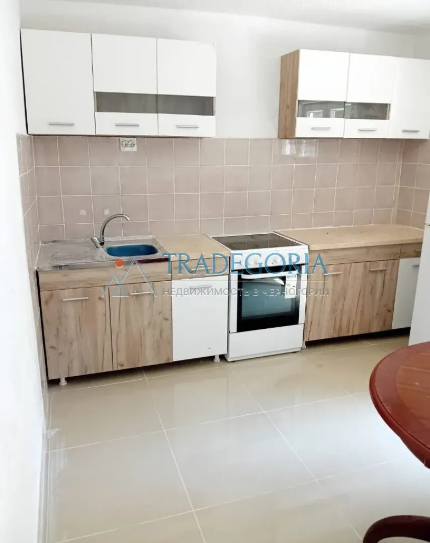 Prodaja, kuća, 170m², Sutomore, Bar
