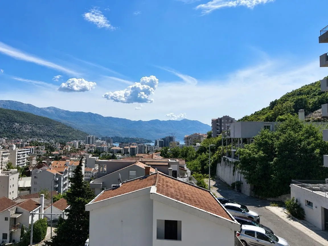 Prodaja, dvosoban stan, 77m², Budva, Crna Gora